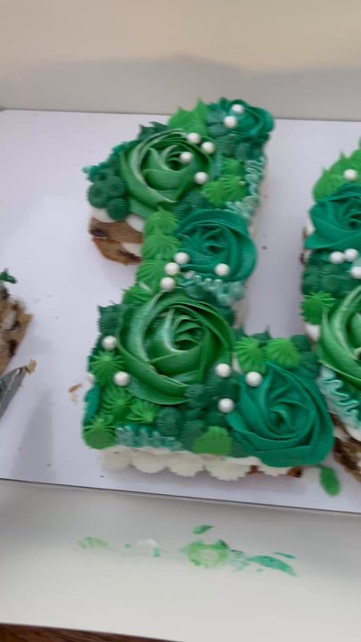 KayysKakes - Custom Cakes Near Me