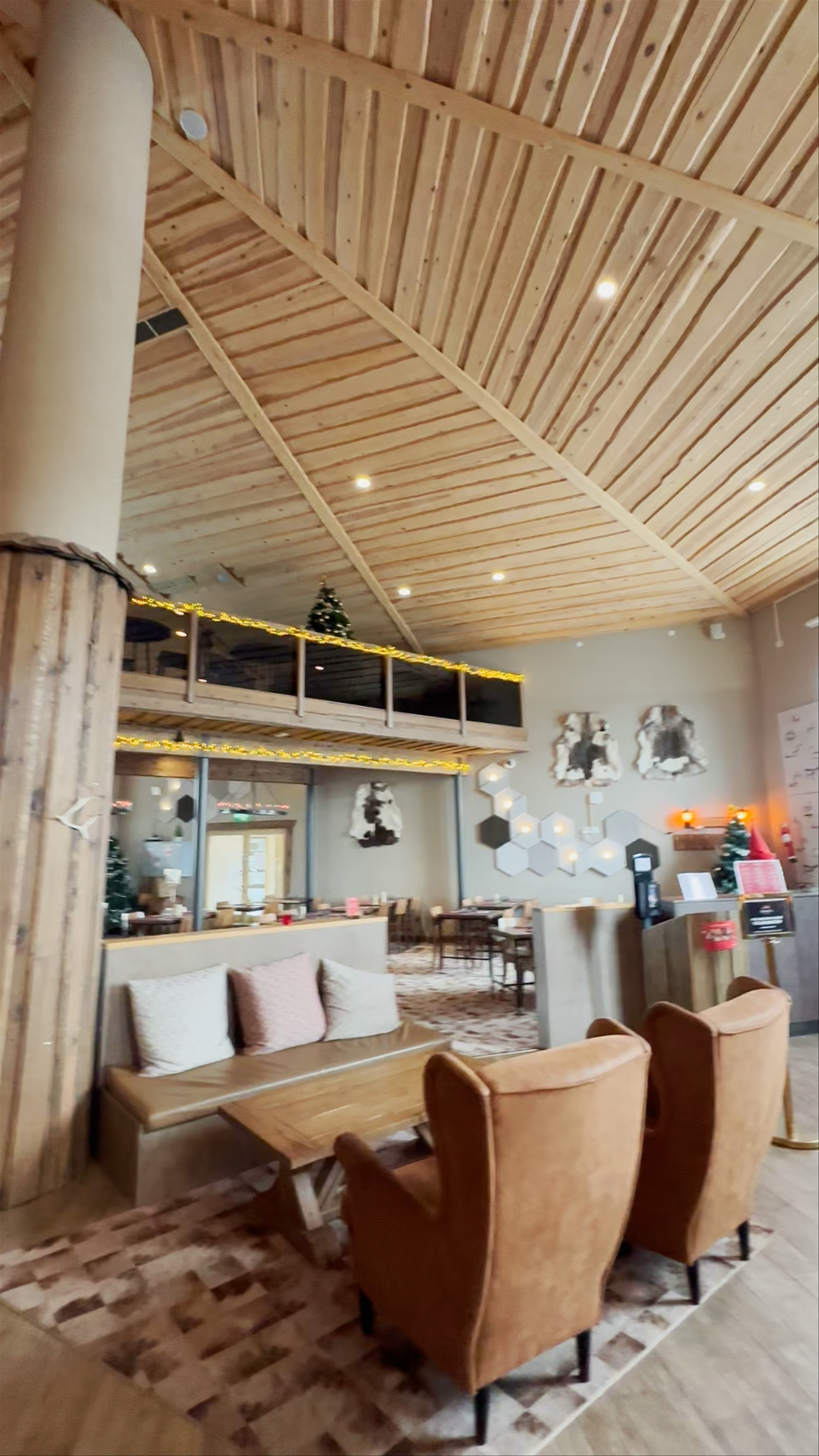 Three Elves Restaurant & Lobby Bar