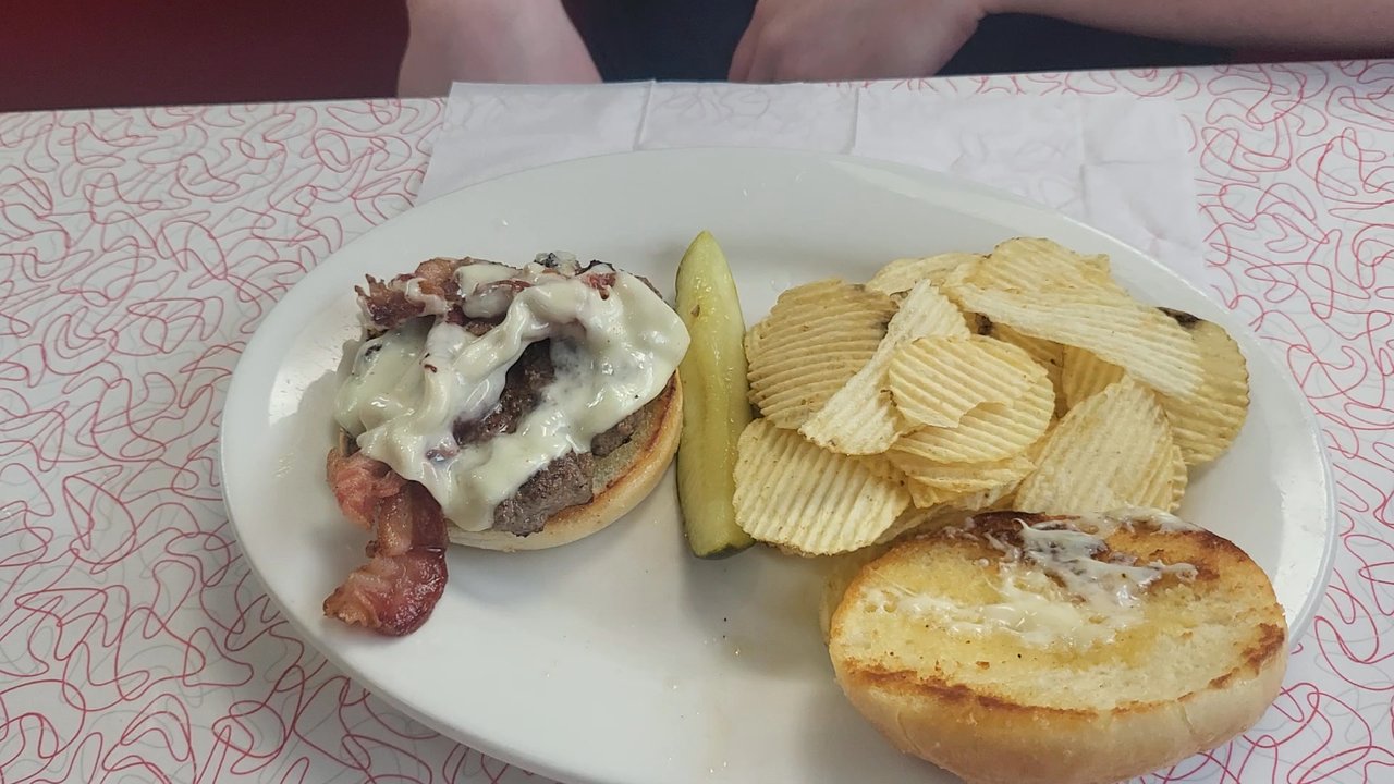 Modern Diner - Good food - Diners Near Me - Wellsville, New York