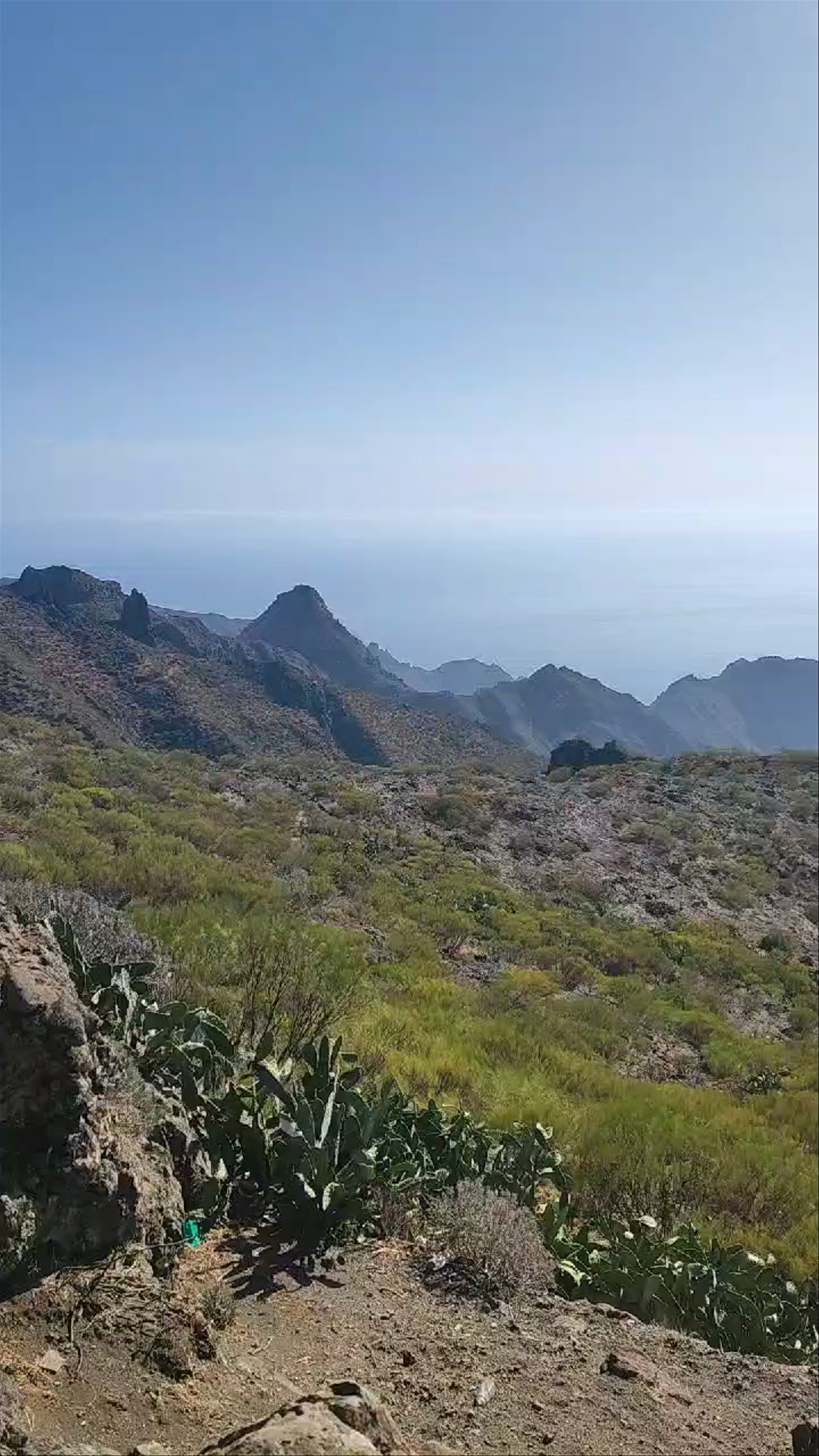 Mirador de Cherfe: Majestic Mountain Vistas in Tenerife
