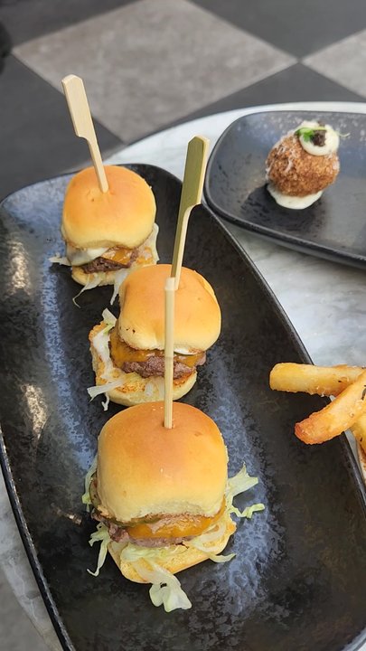 Parker Rooftop - Desserts Near Me - Vancouver, British Columbia