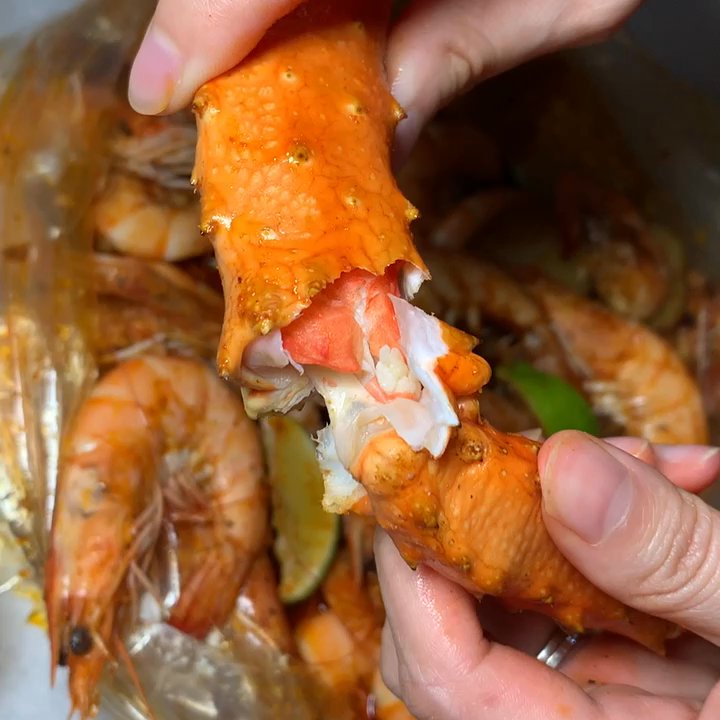 The Crab Shack - King crab food porn - Seafood Near Me - Long Beach, California
