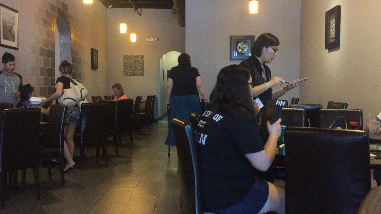 Ginger Bistro - Nice, relaxing, well-decorated seating area. - Barbeque Near Me - Fort Myers, Florida