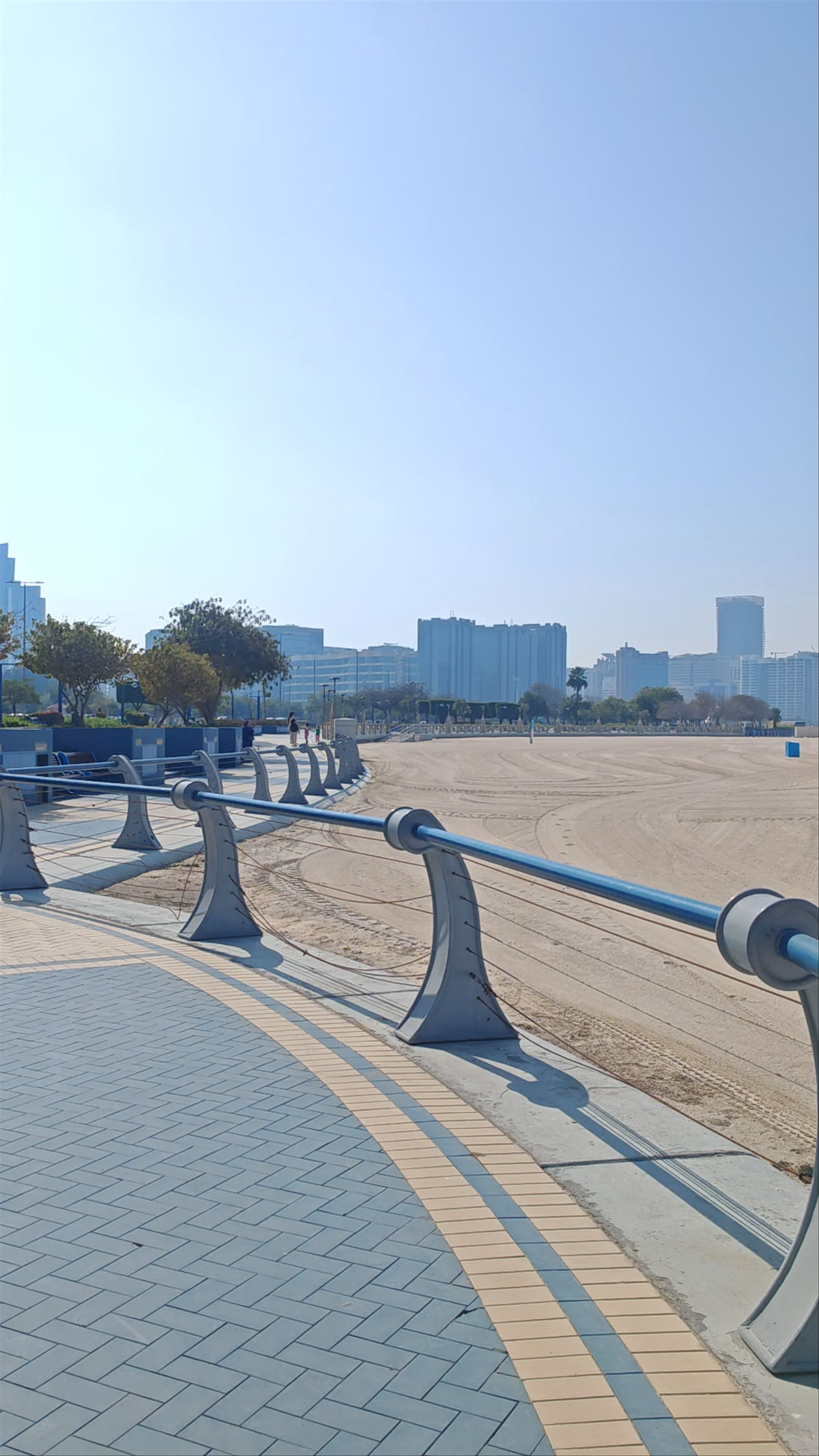 Corniche Beach - Abu Dhabi - United Arab Emirates
