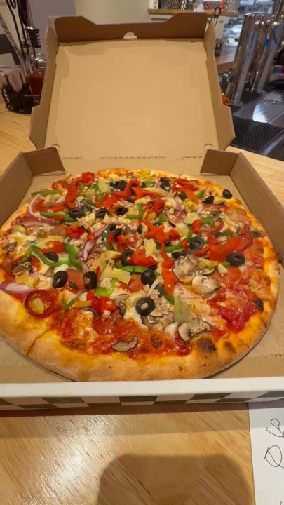 Sal's Pizzeria - veggie pizza to go, still steaming hot - Pizza Near Me - Cotati, California