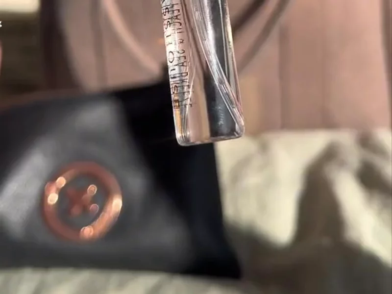 Handbag product demo