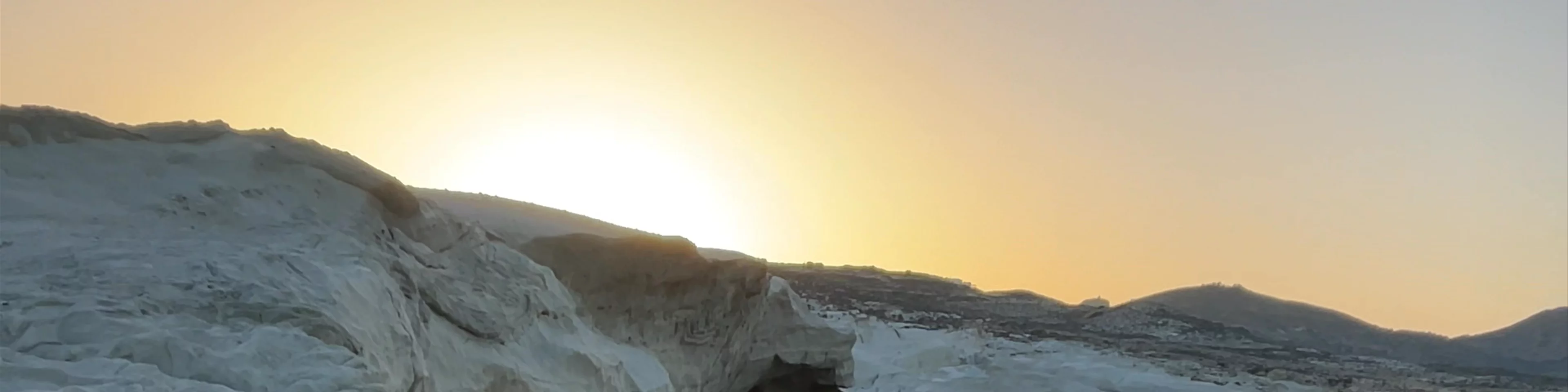 Sarakiniko Beach