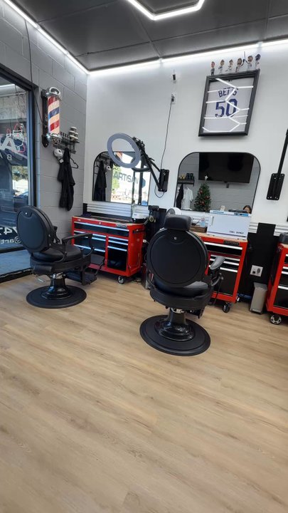 Artisan Barbershop - Barbers Near Me - Northridge, California