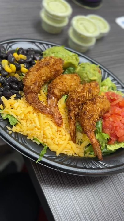 Pollo Tropical - Coconut Coconut Shrimp Salad w/ rice (they gave me lettuce instead of rice) - Latin American Near Me - Boca Raton, Florida