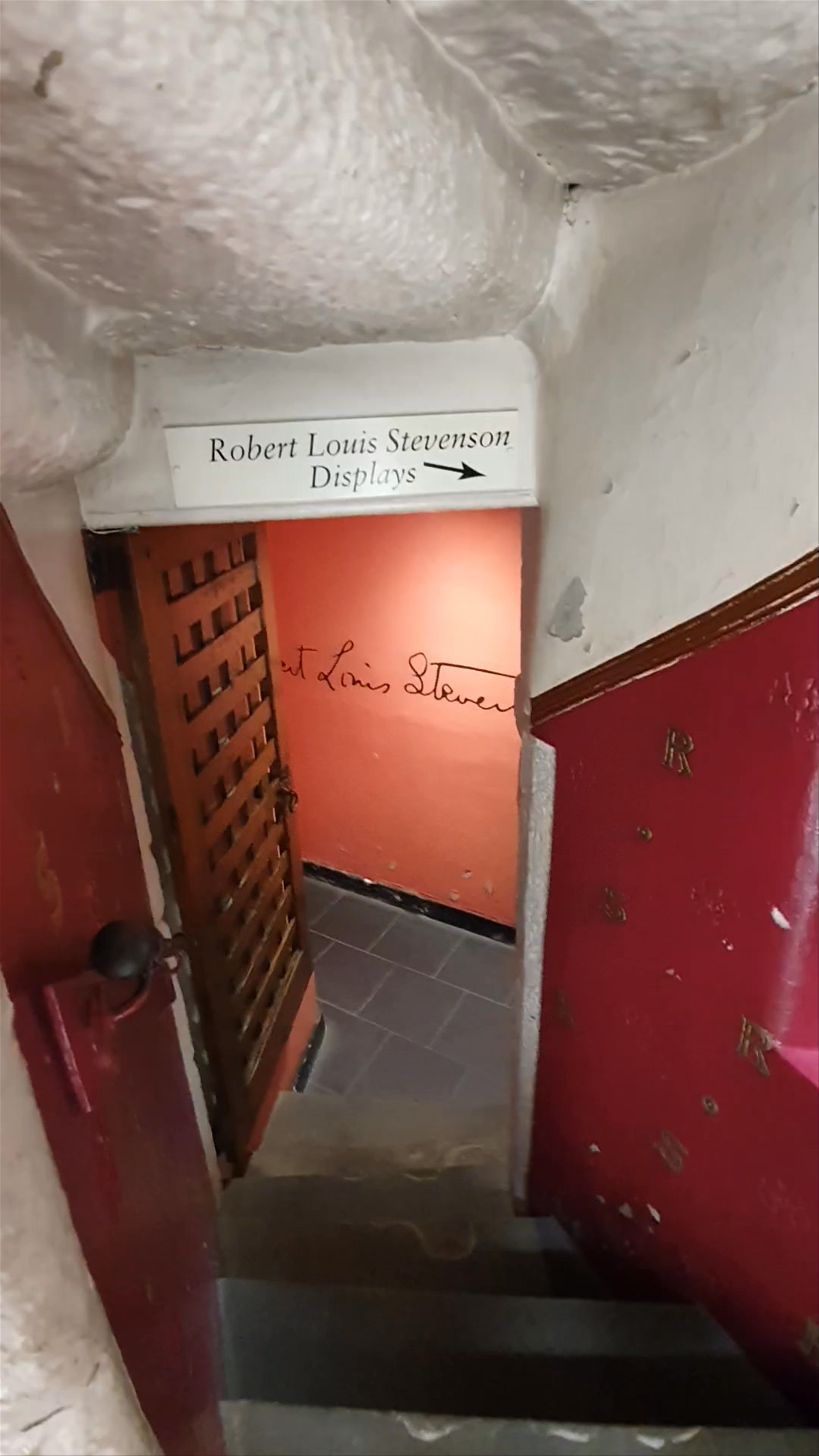 Exploring the Historic Writers' Museum in Edinburgh