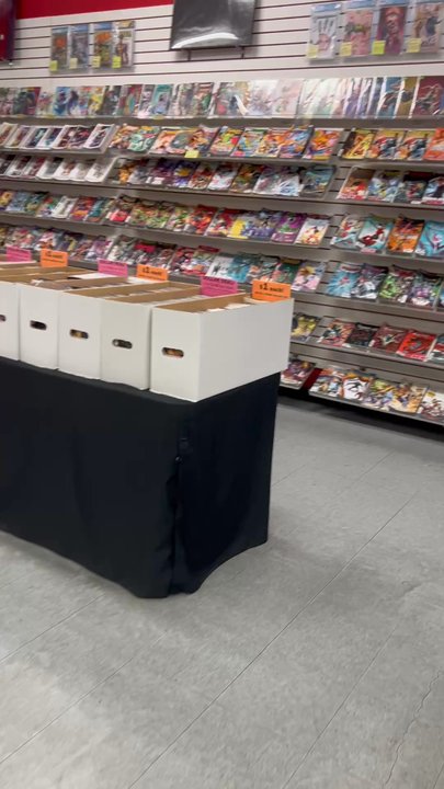 The Comic Bug - Pan-around - Comic Books Near Me - Manhattan Beach, California