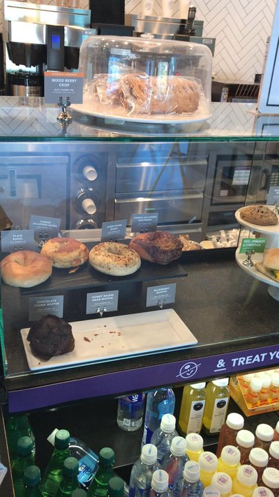 The Coffee Bean & Tea Leaf - Not much pastries during the quarantine - Coffee & Tea Near Me - Glendale, California