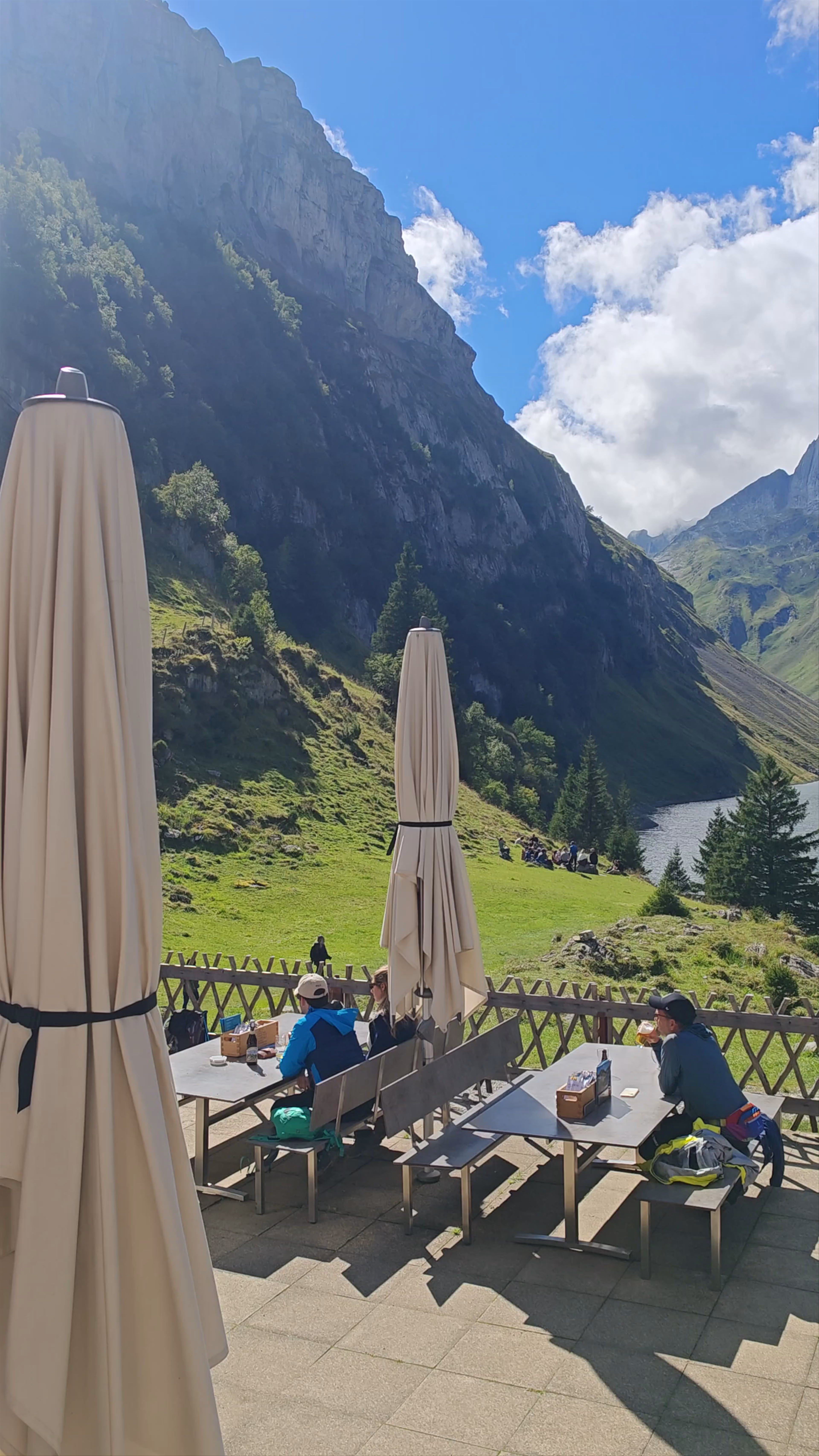 Berggasthaus Bollenwees AG