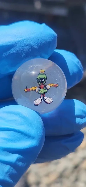 Preview pic of DAVE STROBEL GLOW MARVIN THE MARTIAN MARBLE TOP SET