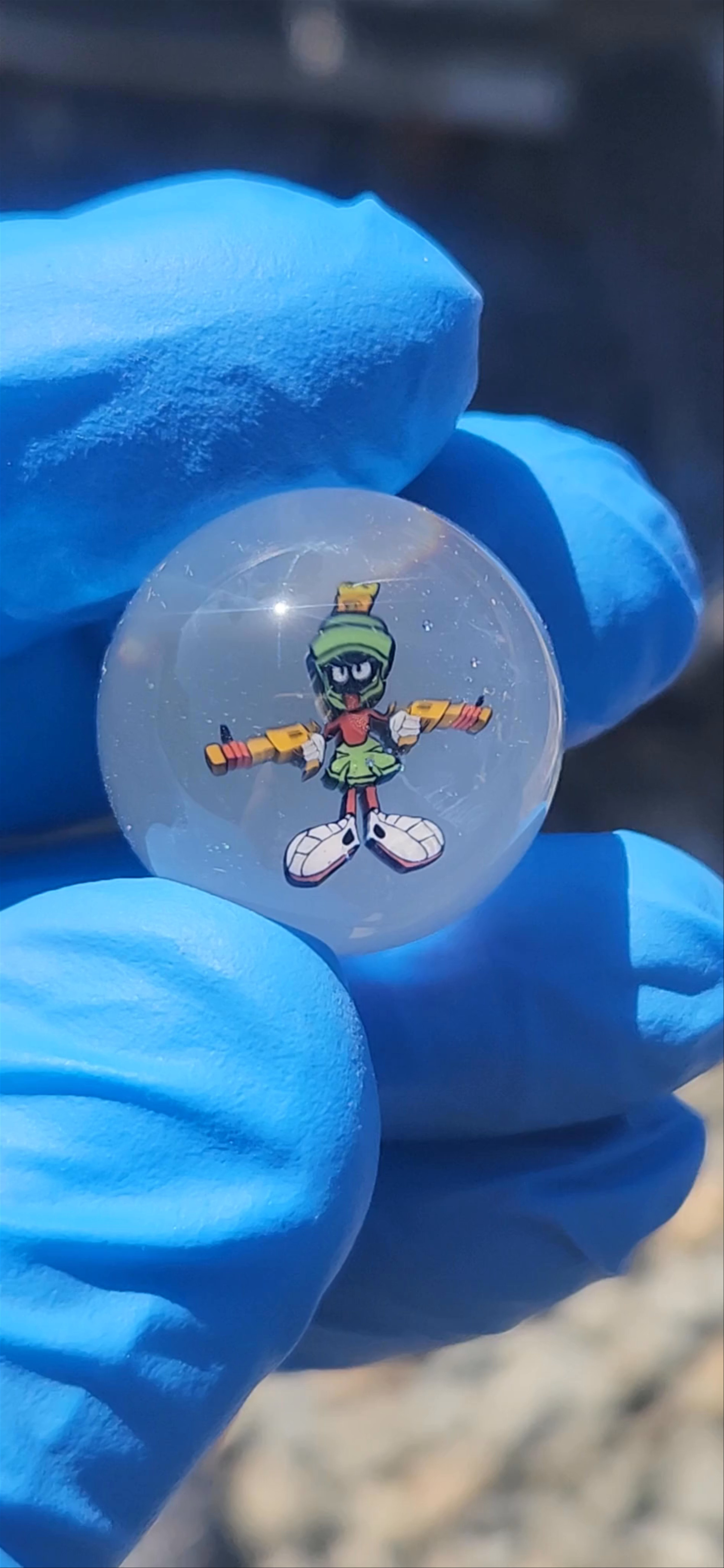 Preview pic of DAVE STROBEL GLOW MARVIN THE MARTIAN MARBLE TOP SET