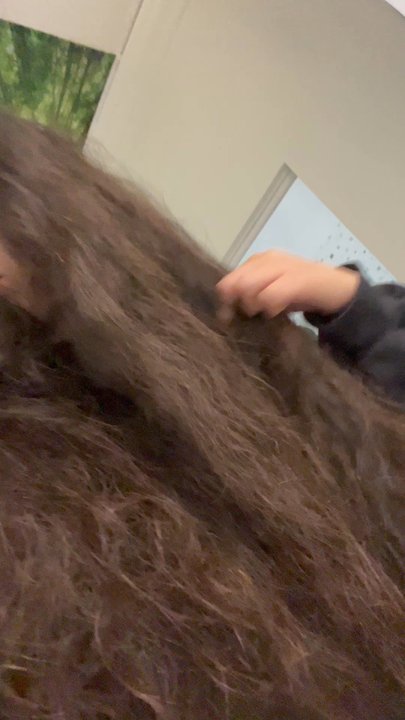Versace Nails - They left so many knots in my hair. I decided to take a video after sitting up and realizing how many. - Nail Salons Near Me - Corona, California