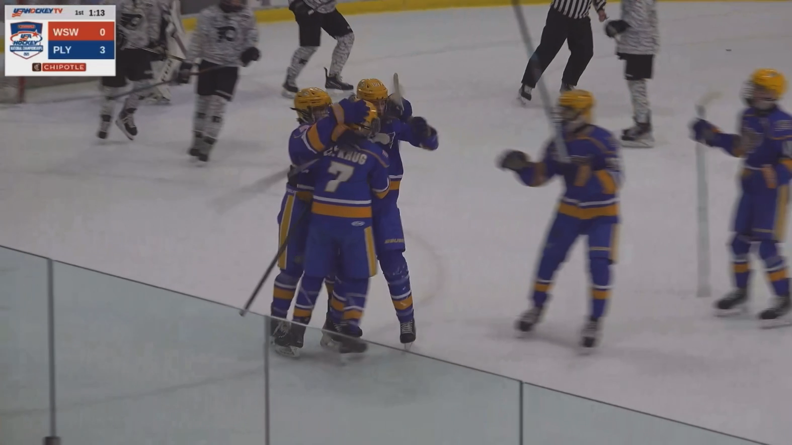 Carter Cuzzupoli scores West Seneca’s 1st in TII U14 USA Hockey Championship Game