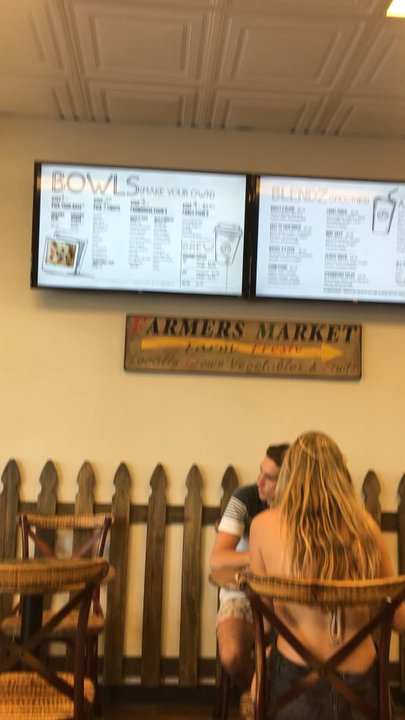 Bailey's Blendz - Customers enjoying their meal and staff preparing awesome Açaí bowls! - Juice Bars & Smoothies Near Me - Boynton Beach, Florida
