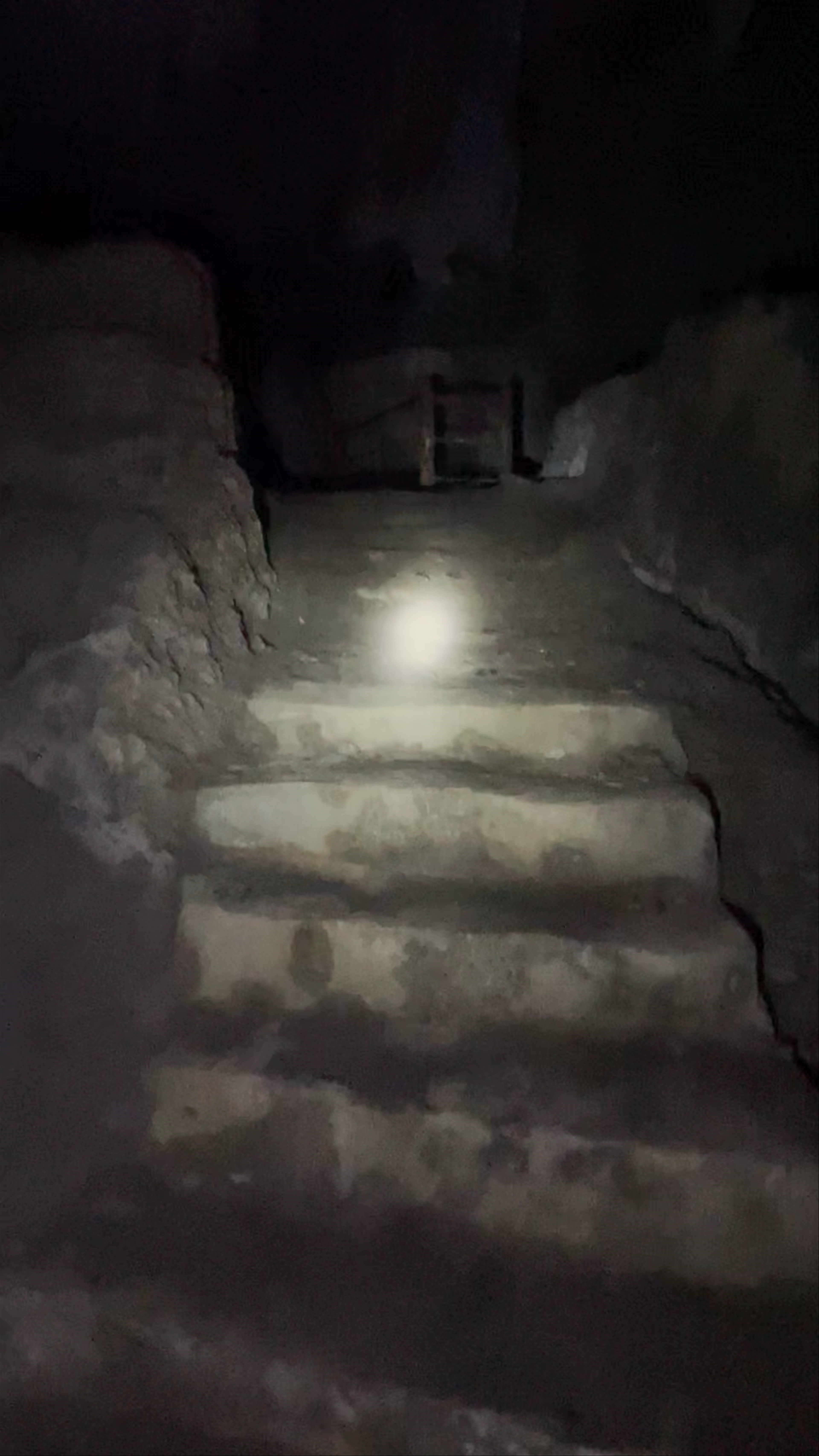 Minh chau cave