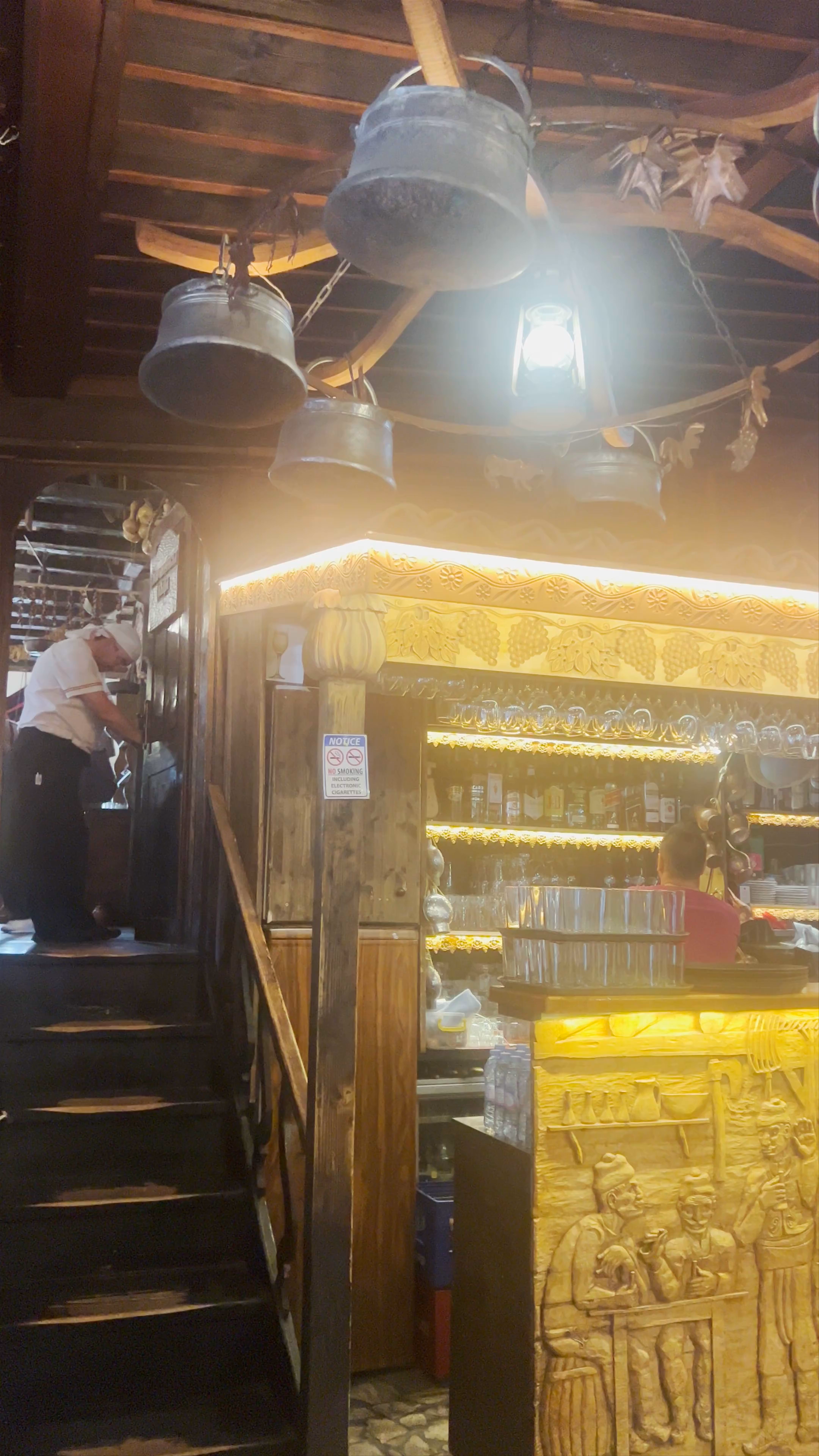 Hadjidraganov's Houses Restaurant: Timeless Bulgarian Tradition in Sofia