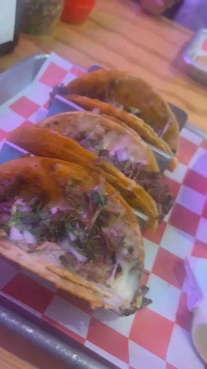 Takito Holic - Quesa-Birrias #takitoholic #tacotuesday #burbank - Tacos Near Me - Burbank, Illinois