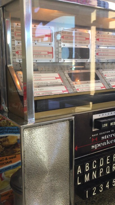 Ginger Brown's Old Tyme Restaurant & Bakery - Tableside jukebox - American Near Me - Fort Worth, Texas