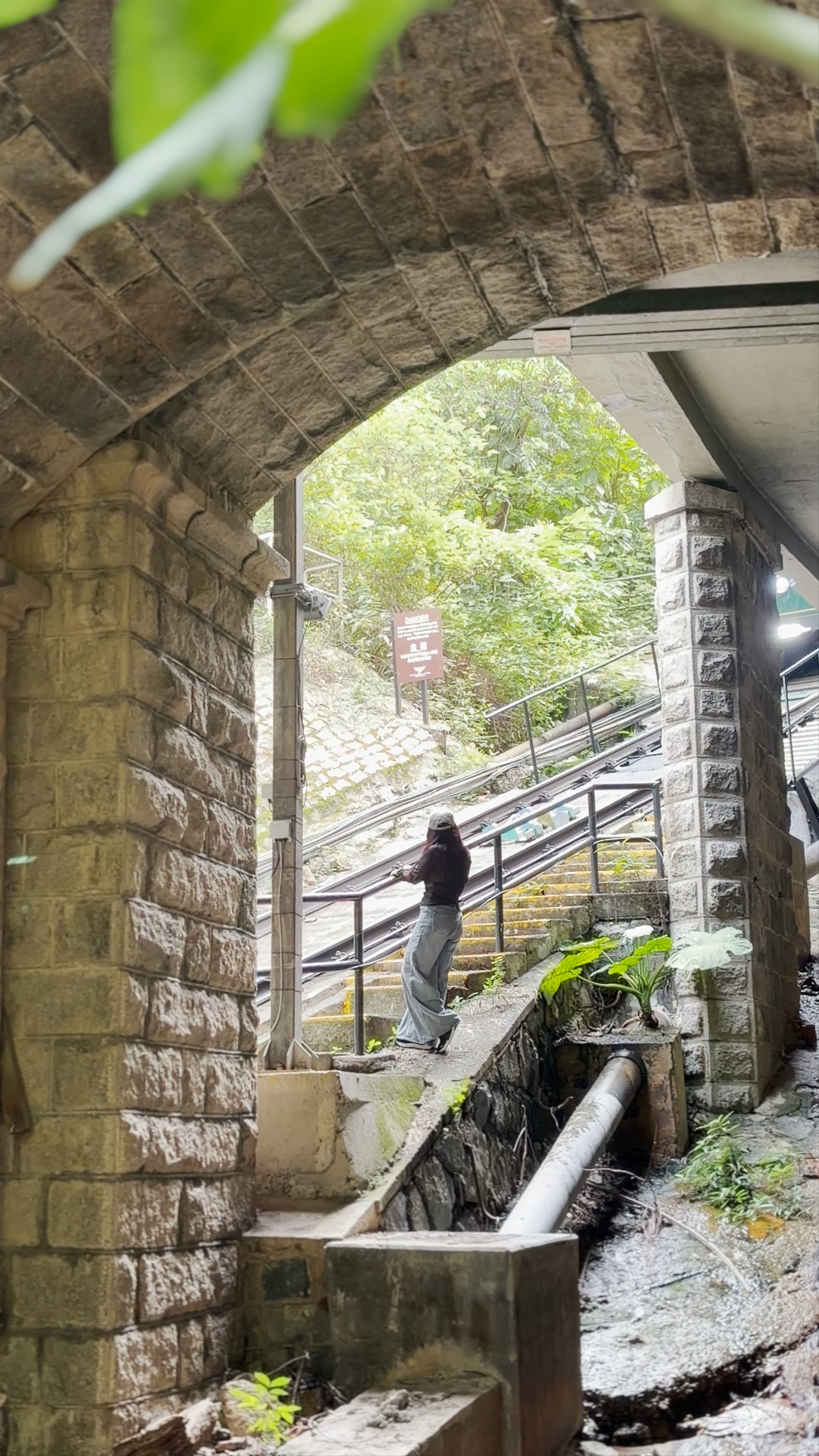 Tramway Path Adventure: Iconic Mid-Levels Escalator, Hong Kong