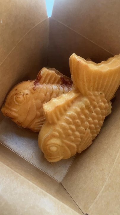 Bingsu Bingsu - Peanut butter Taiyaki- LOVE - Ice Cream & Frozen Yogurt Near Me - Arcadia, California