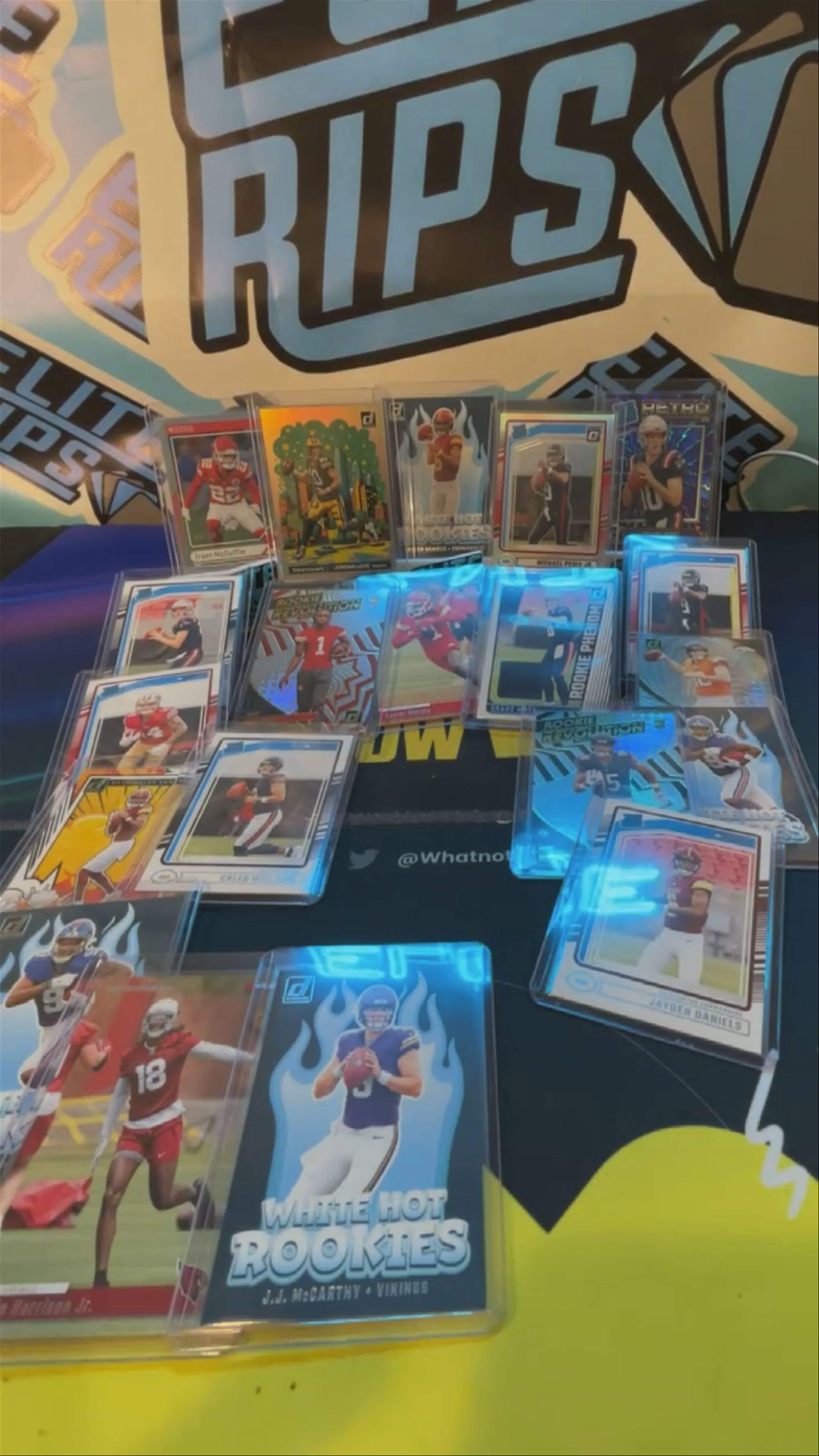 FREE TEAM EVERY BREAK 👏🏻 DONRUSS BREAKS 🏈👸🏻 WITH NINA RIPS 