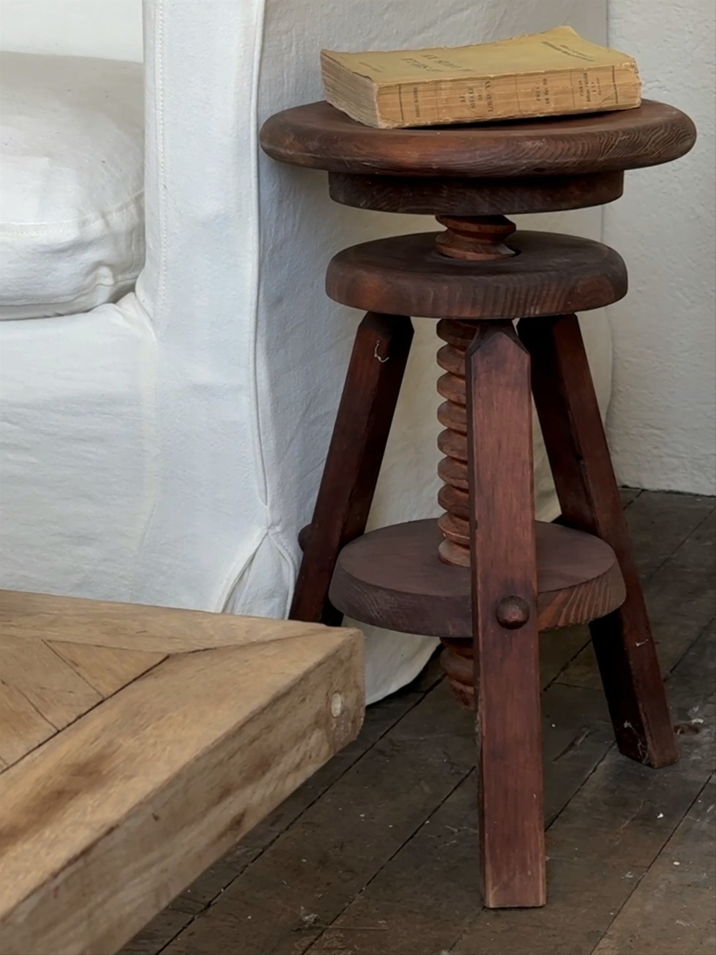 Adjustable Wooden Stool
