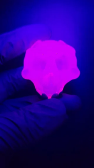 Preview pic of UV glopal skull