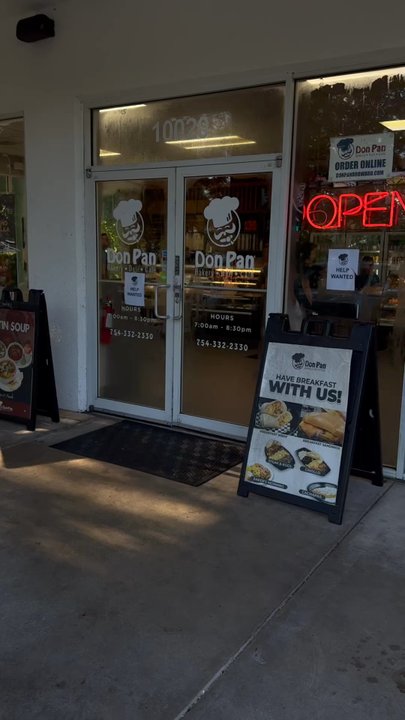 Don Pan - Front entrance - Bakeries Near Me - Sunrise, Florida