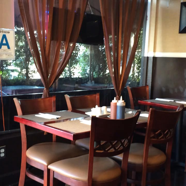 Pho-Licious - Interior of restaurant - Vietnamese Near Me - Arcadia, California