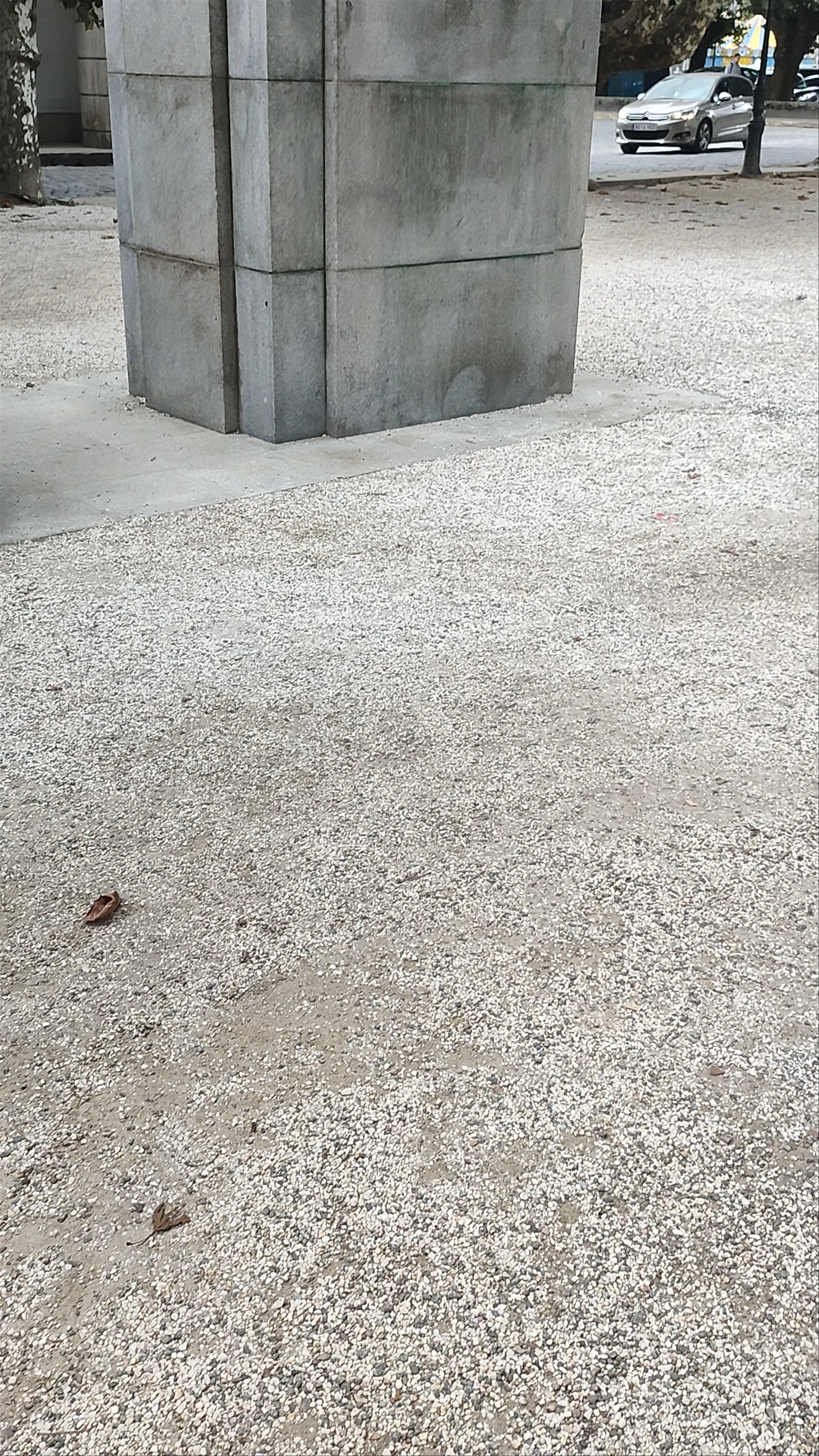 Monumento A Camilo José Cela: A Peaceful Urban Stroll in Padrón, Spain