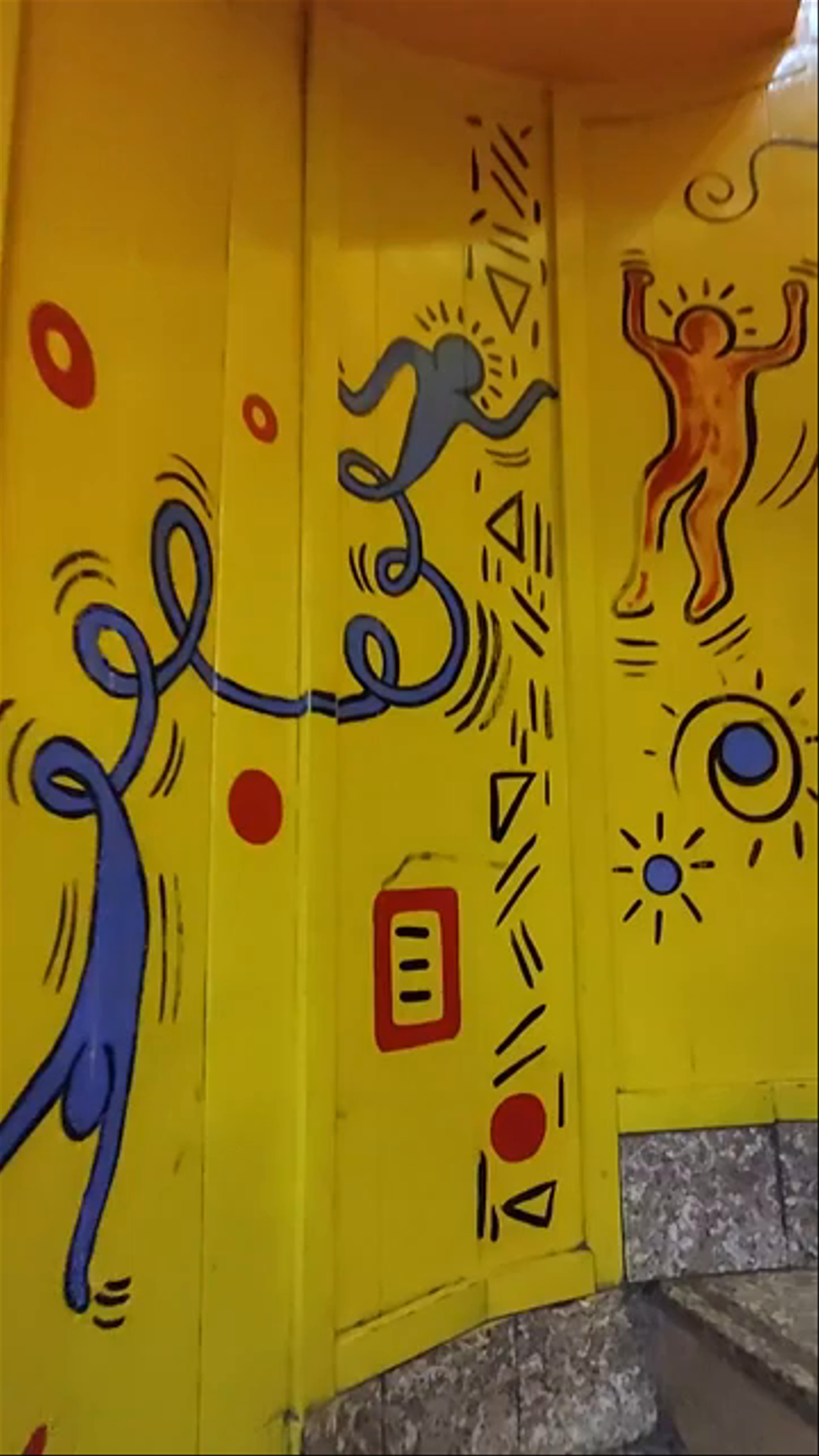 Vibrant Street Art in Milan: A Colorful Urban Escape