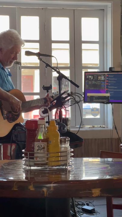 Two Friends Patio - Live music - Seafood Near Me - Key West, Florida
