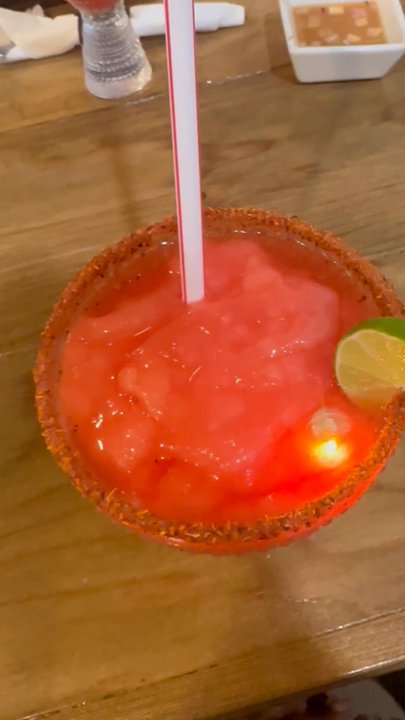 Muchacho Alegre - Flashing lights - Seafood Near Me - Aurora, Illinois