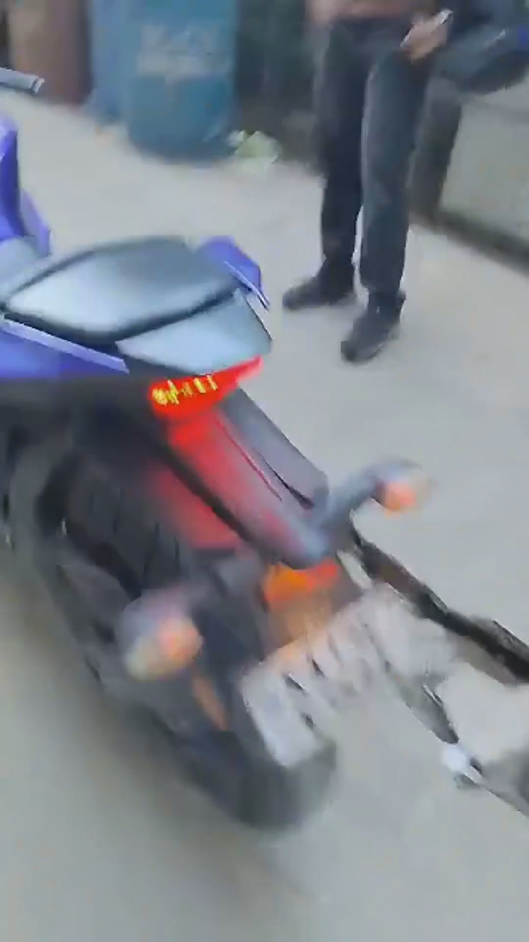 Walk-around video thumbnail