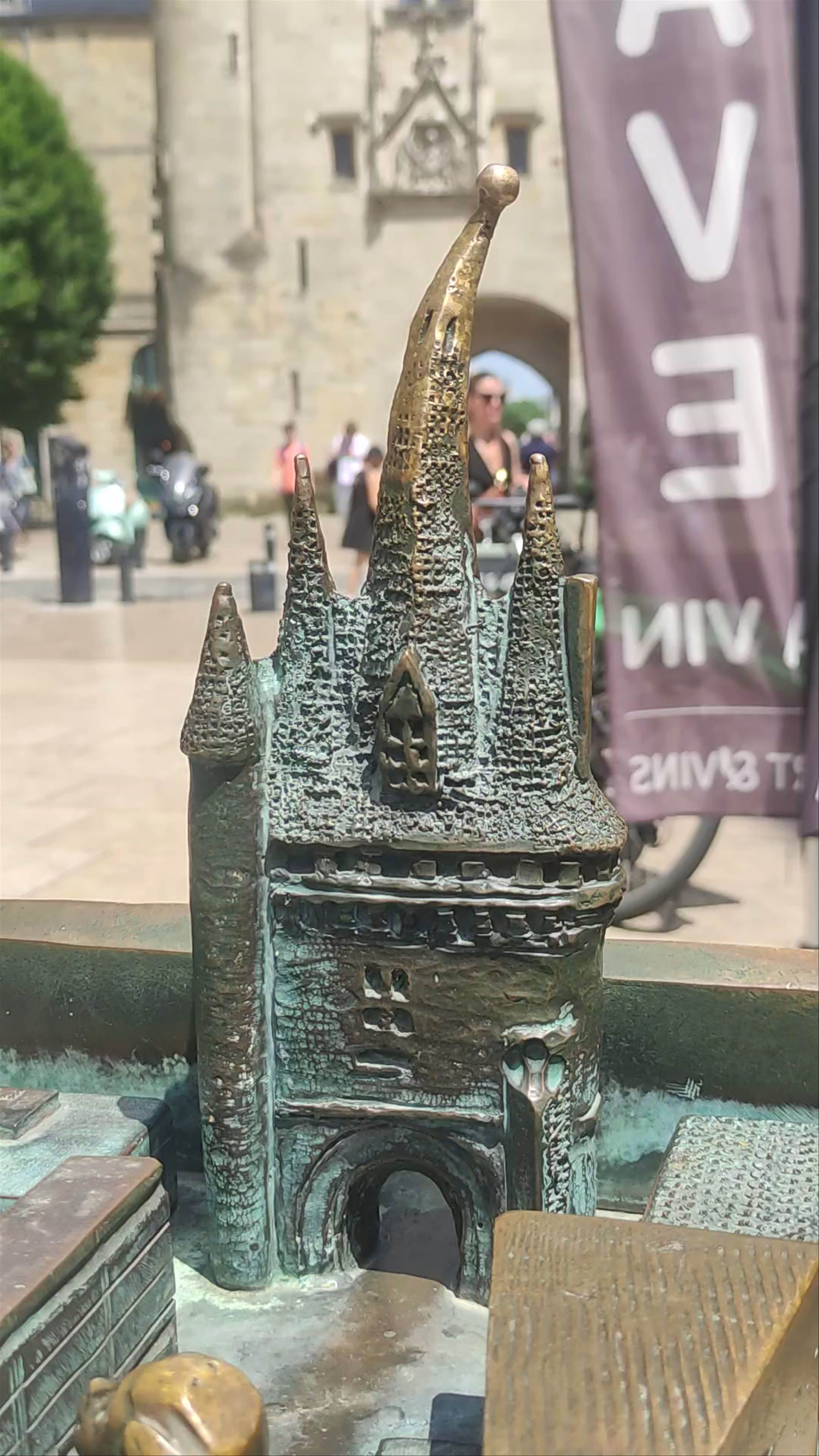 Porte Cailhau