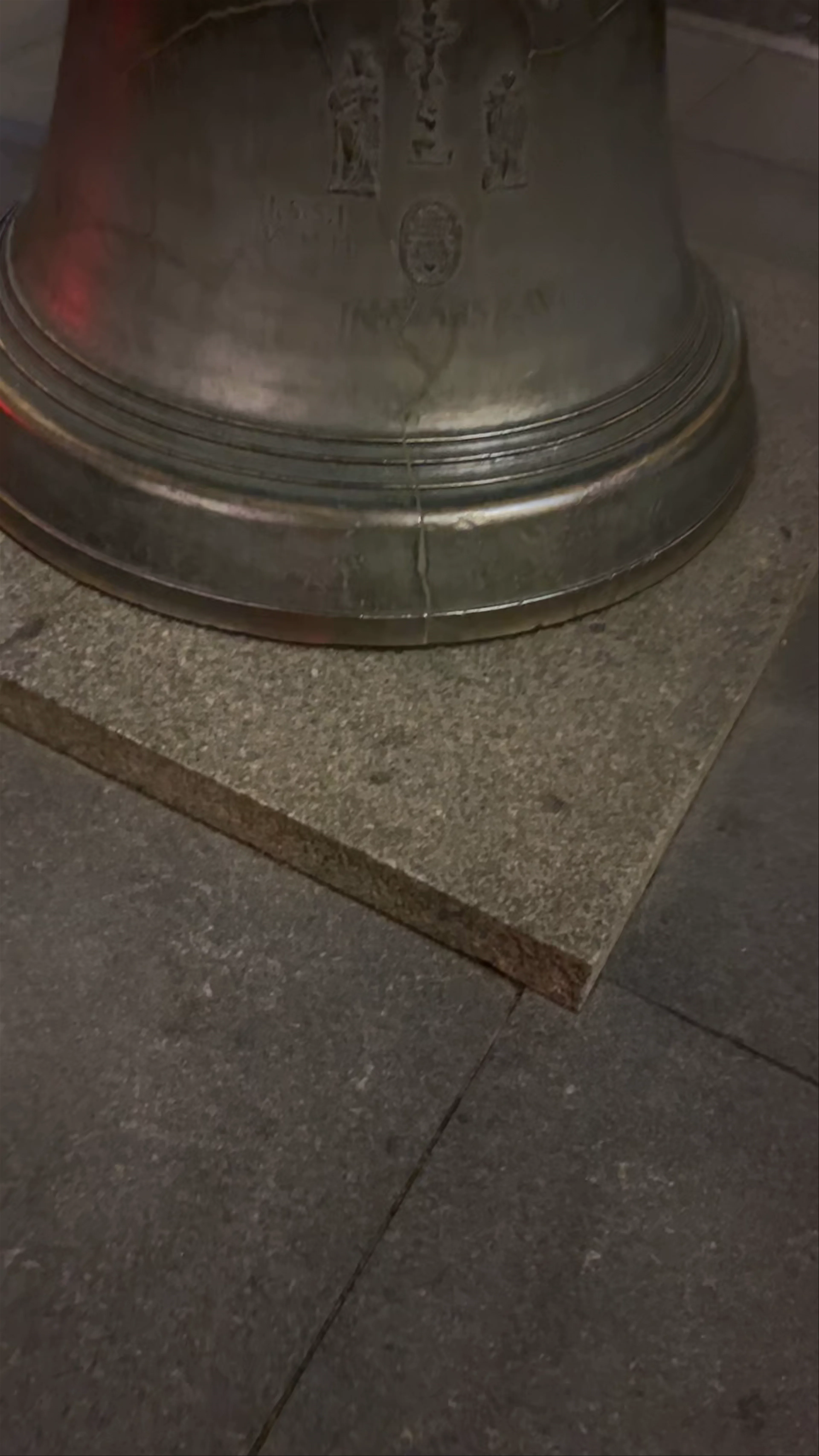 La Campana de Kanonia, Kanonia, Warsaw