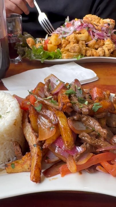 Tumi Peruvian Restaurant - Peruvian Near Me - Elizabeth, New Jersey