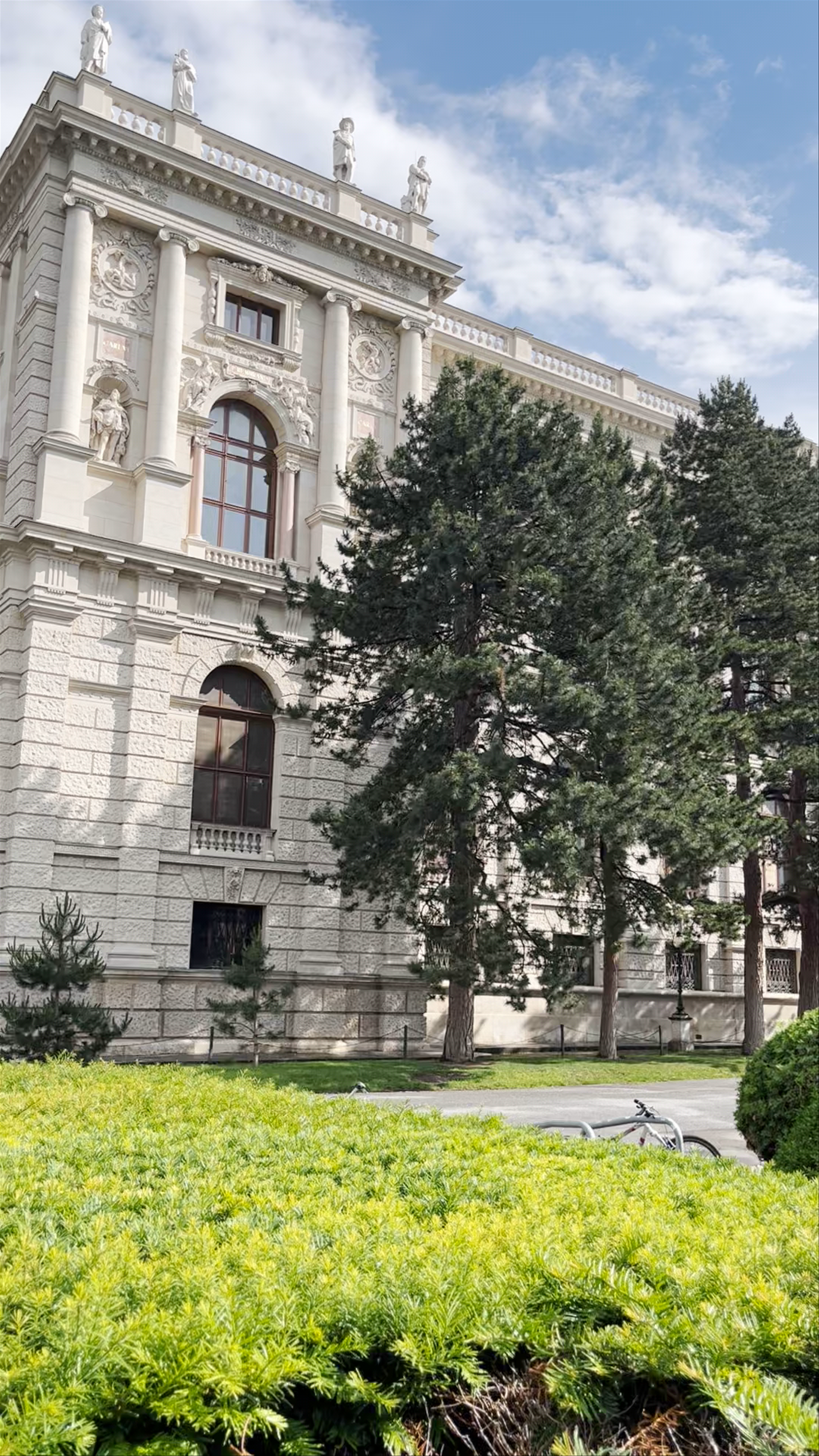 Maria-Theresien-Platz: Baroque Elegance in Vienna's Historic Heart
