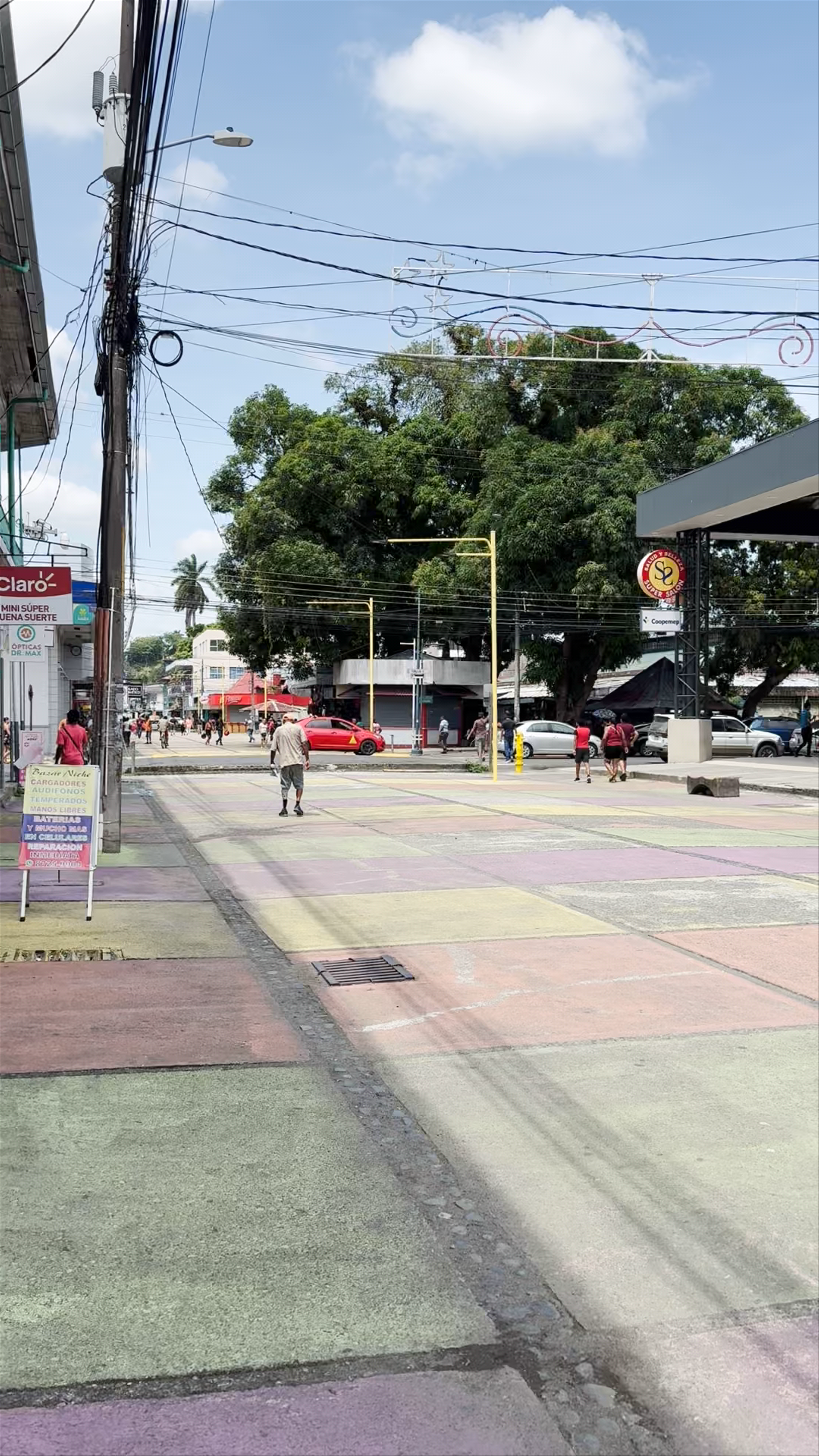 Boulevard Turístico: Vibrant Street Life in Limon, Costa Rica