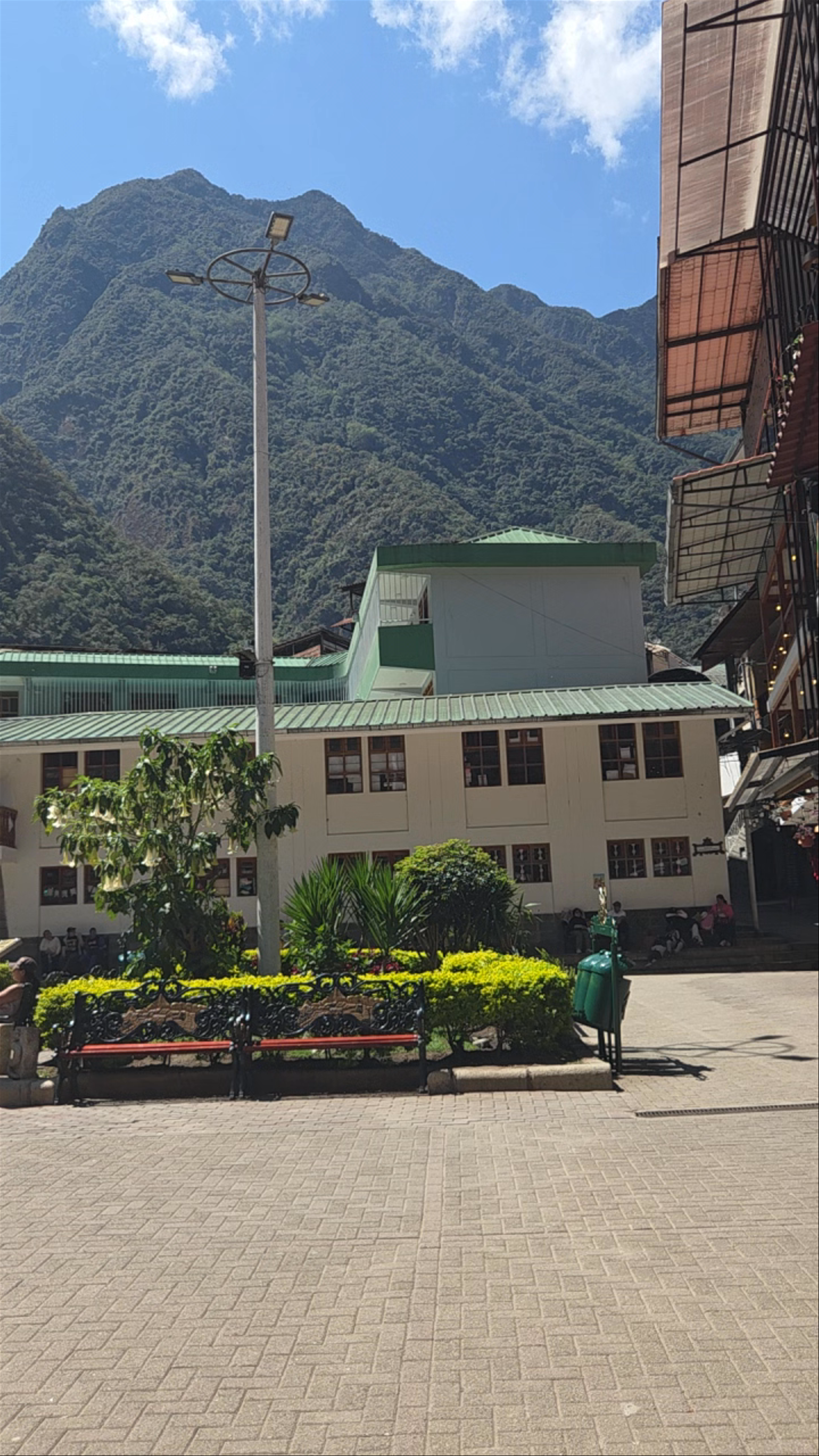 Machu Picchu Pueblo: Aguas Calientes Gateway to the Andes