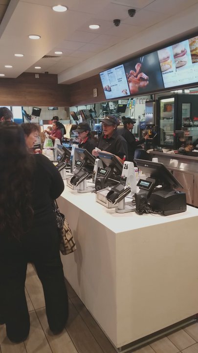 McDonald's - Needed a stretch and break from several hours of driving.  No accidents along South 15.  Fairly boring drive. Clean restrooms. - Fast Food Near Me - Barstow, California