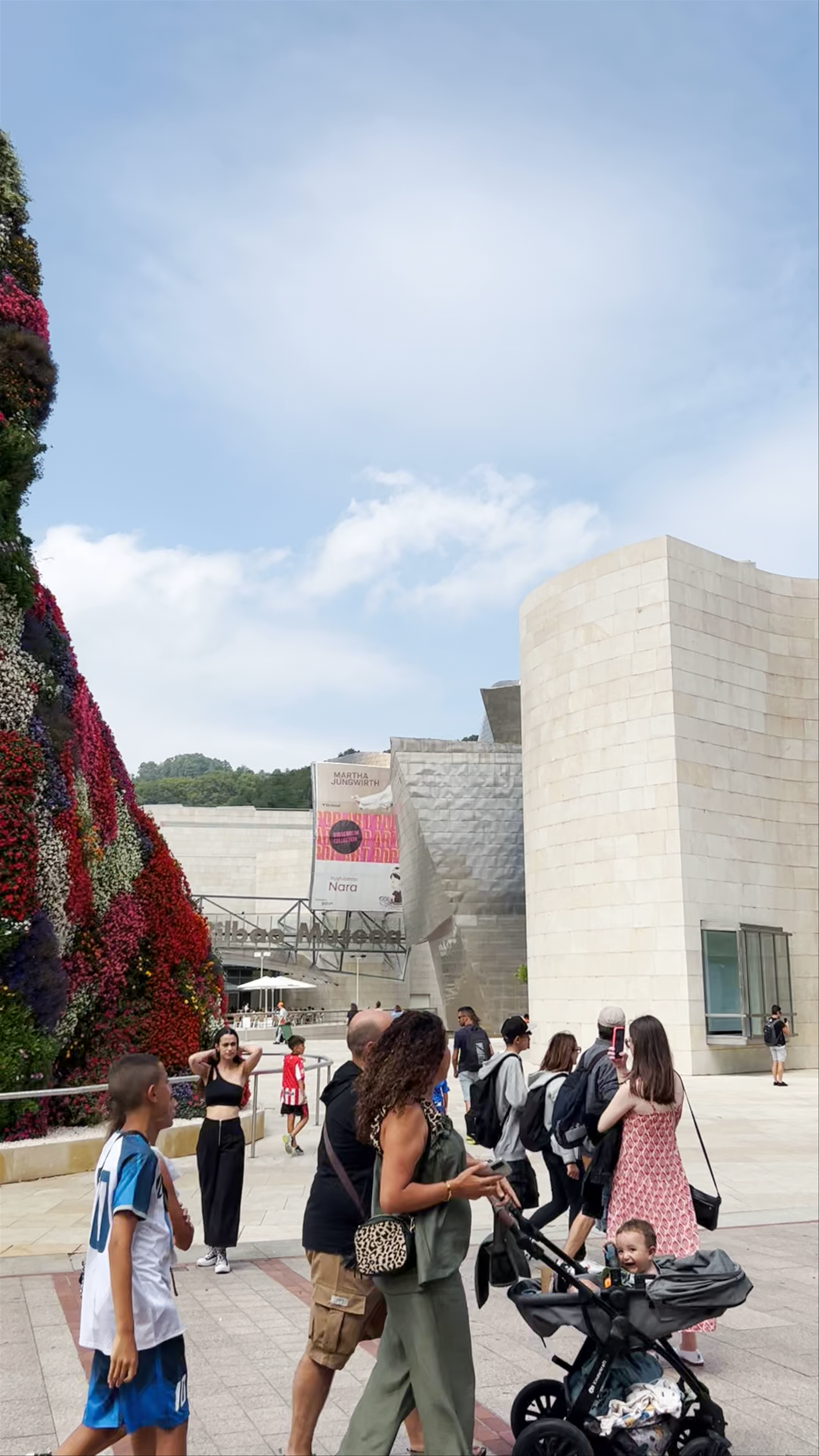 Exploring Puppy: The Iconic Floral Sculpture at Guggenheim Bilbao