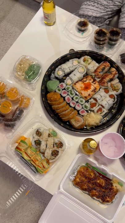 Yo Sushi - Sushi Bars Near Me - Fairfield, California