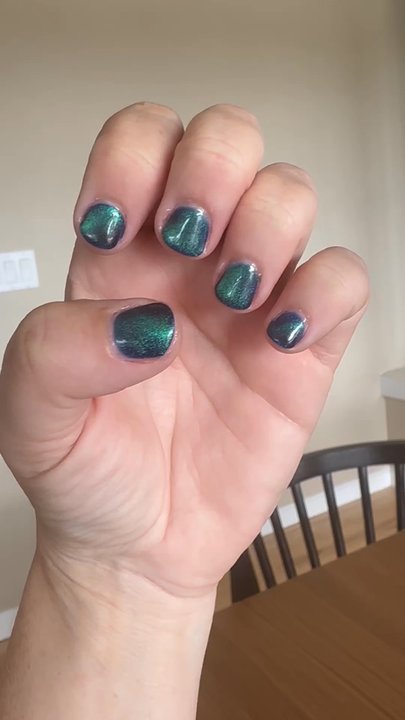 MK Nails - Navy blue and teal cat eye mani for a Mariners game. Finally I find a salon that has cat eye and other trendy nail art options! - Nail Salons Near Me - Marysville, Washington