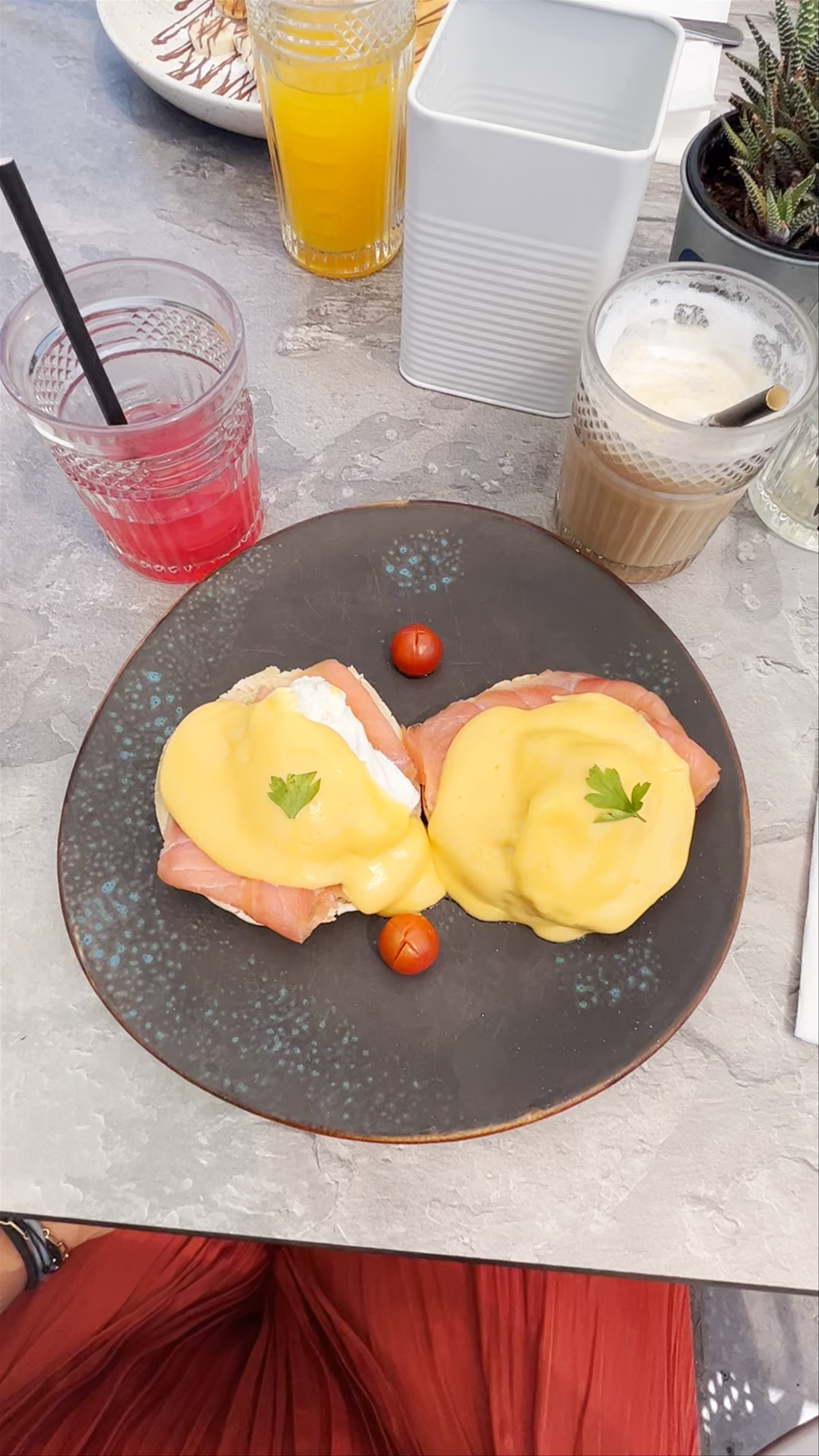 Al-Gharb Coffee Roasters: Vibrant Brunch Vibes in Albufeira