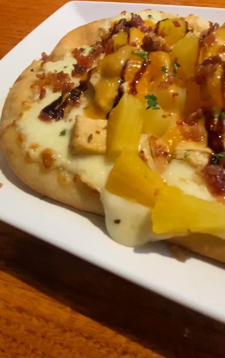 Five Bucks Drinkery SEMINOLE - HAWAIIAN(Flatbread) Olive oil, mozzarella, grilled chicken, pineapple, mandarin oranges, applewood smoked bacon w/smokey sweet dressing - Bars Near Me - Seminole, Florida